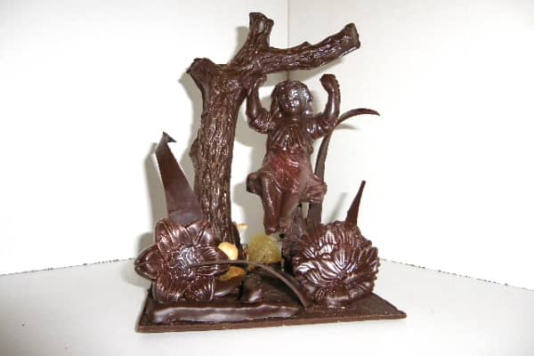 composition chocolat fille arbre