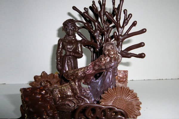 composition chocolat personnages fleurs